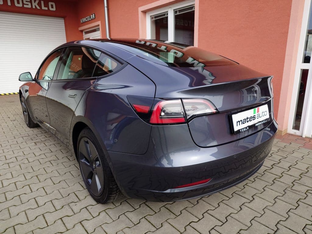 2020 Tesla Model 3 - 3