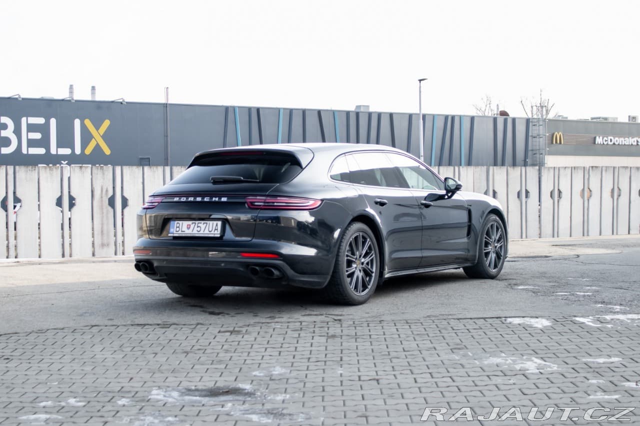 2018 Porsche Panamera - 12