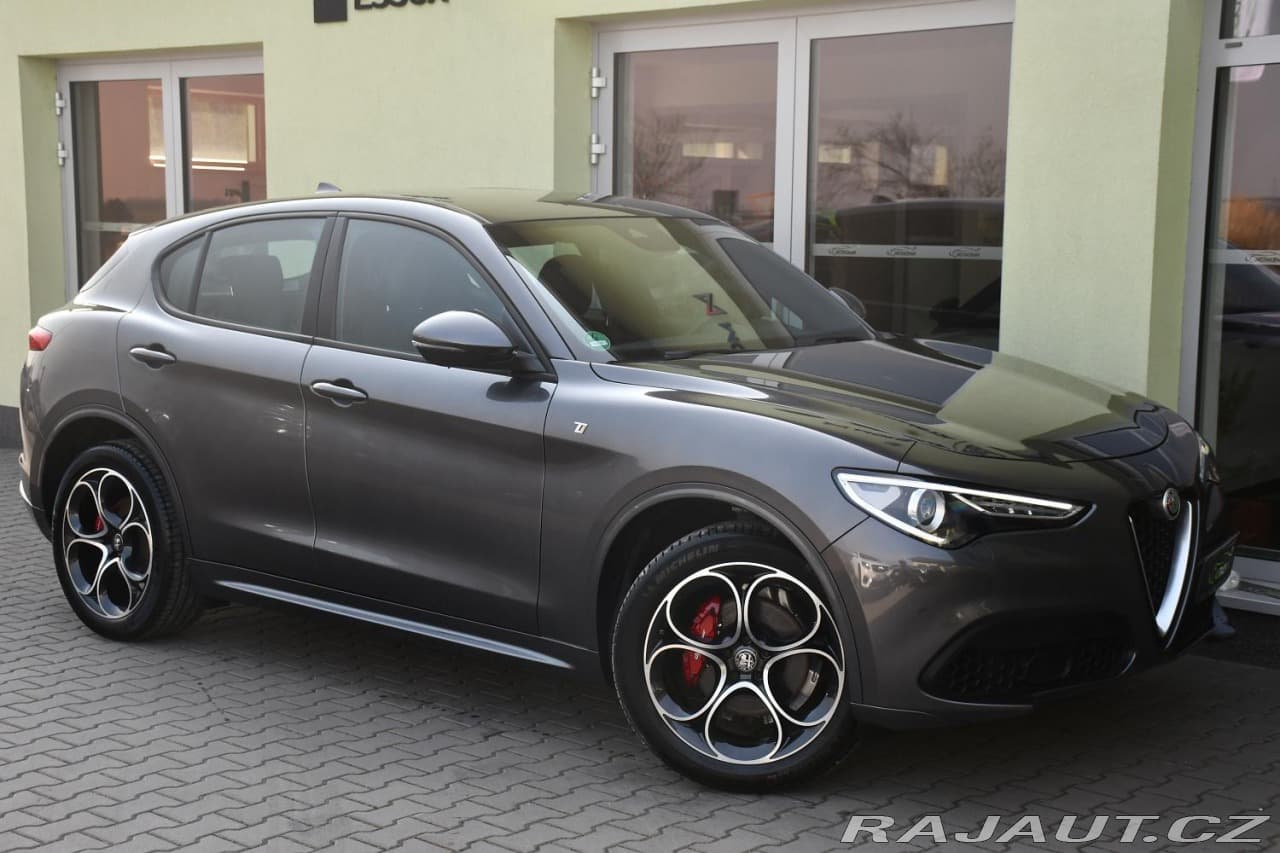 2023 Alfa Romeo Stelvio - 2