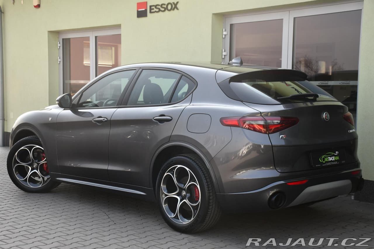 2023 Alfa Romeo Stelvio - 3