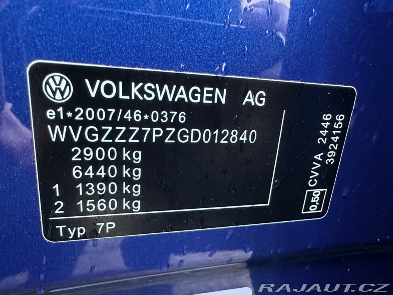 2015 Volkswagen Touareg - 9
