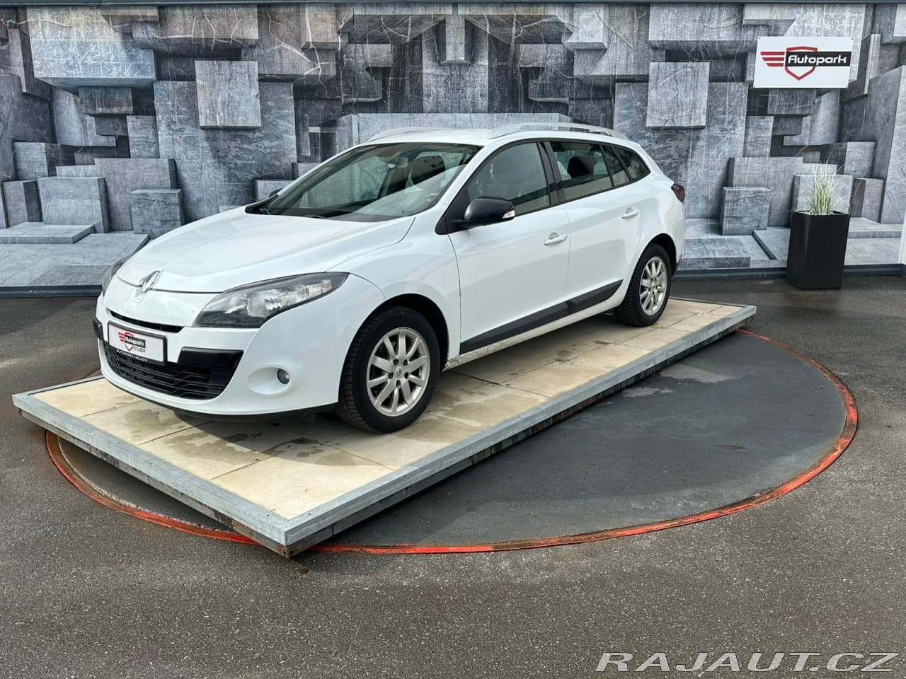 2011 Renault Megane - 3