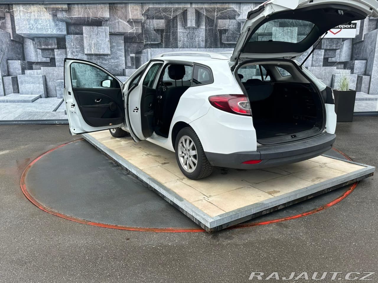 2011 Renault Megane - 9