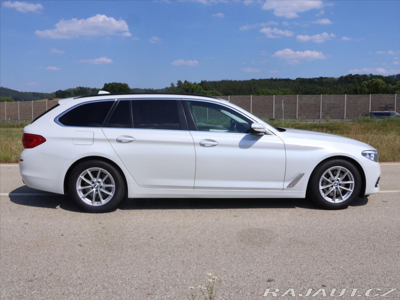 2018 BMW 5-SERIES - 8