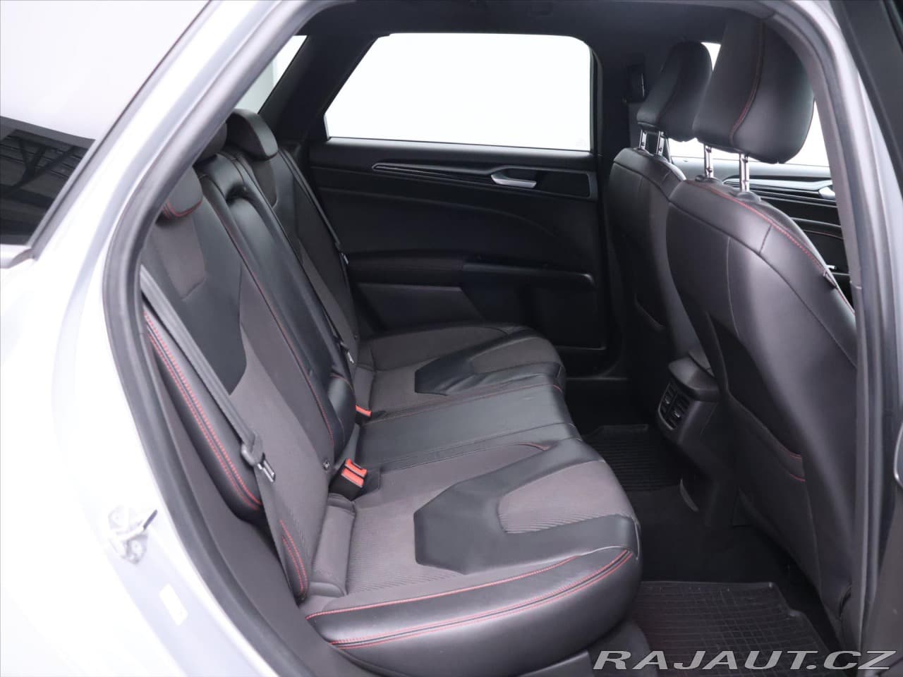 2019 Ford Mondeo - 15