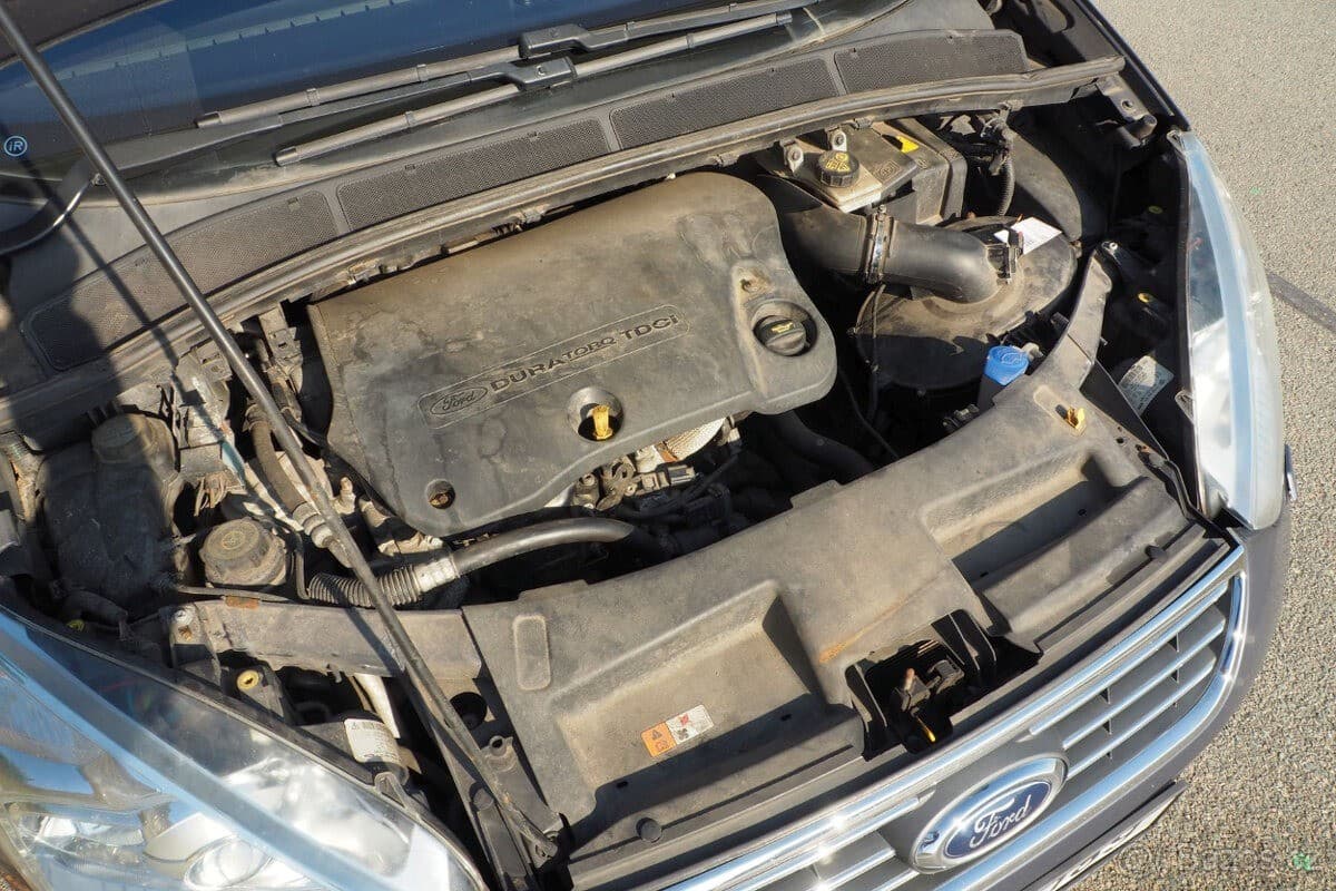 2011 Ford Galaxy - 17