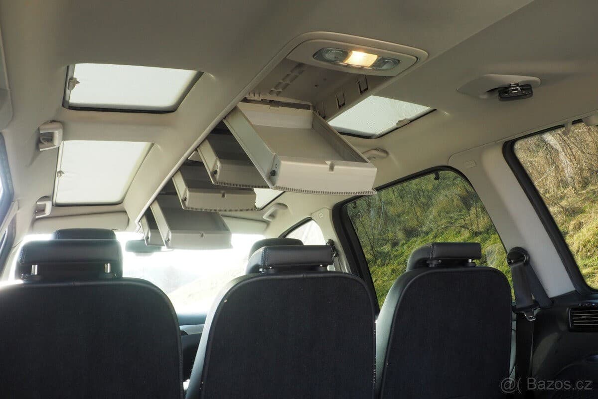 2011 Ford Galaxy - 18