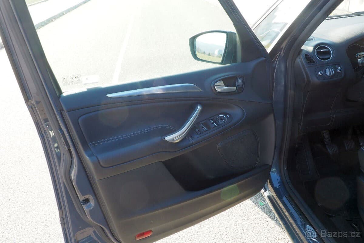 2011 Ford Galaxy - 8