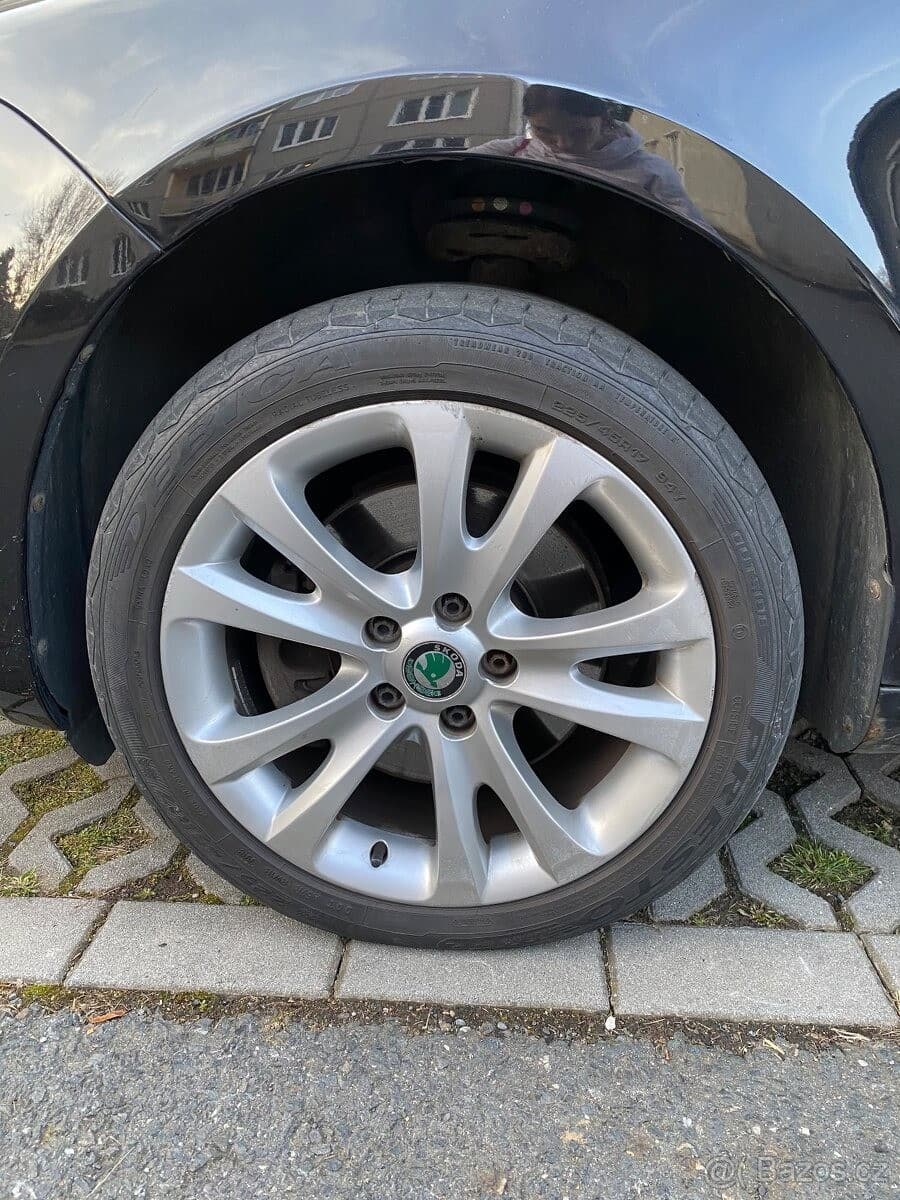 2011 Škoda Superb - 11