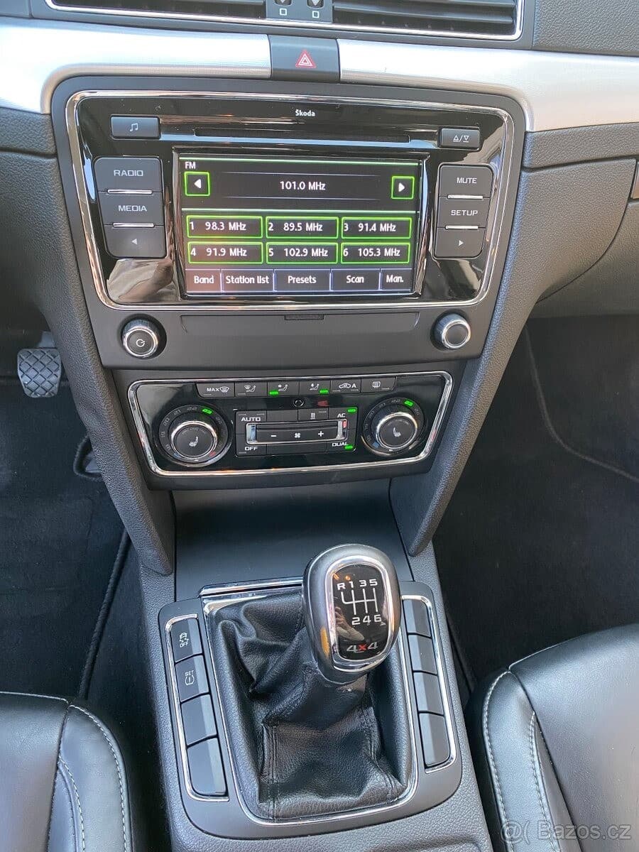 2011 Škoda Superb - 8