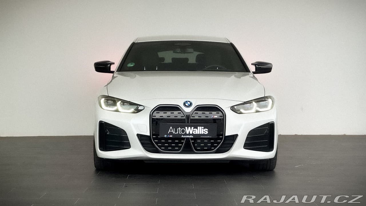 2024 BMW i4 - 10