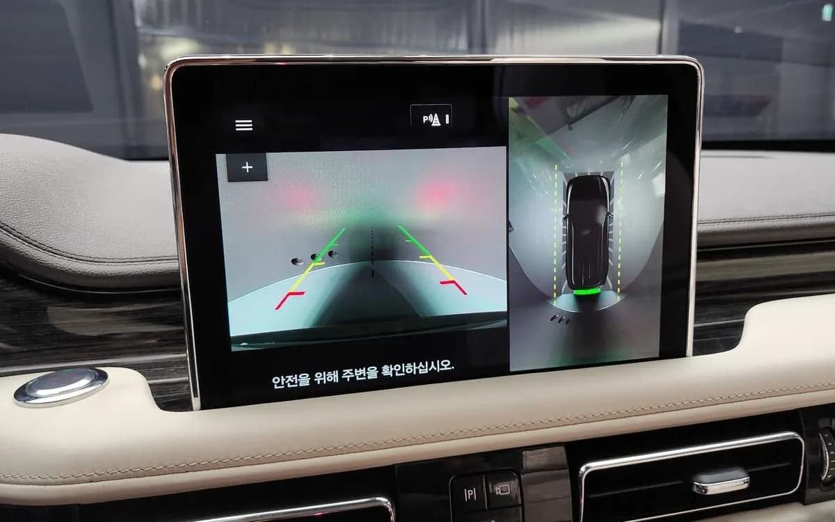 2020 Lincoln Ostatní - 16