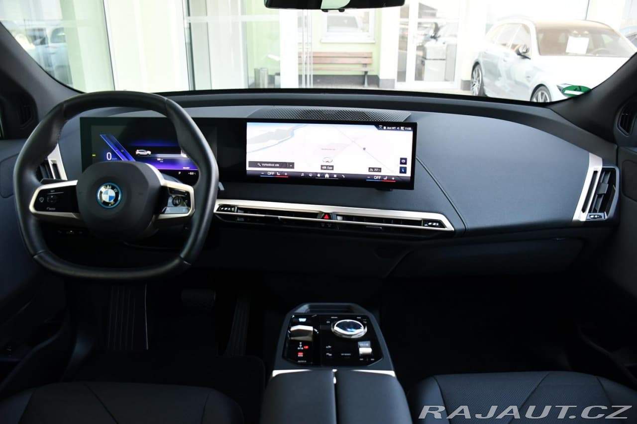 2023 BMW Ix - 5