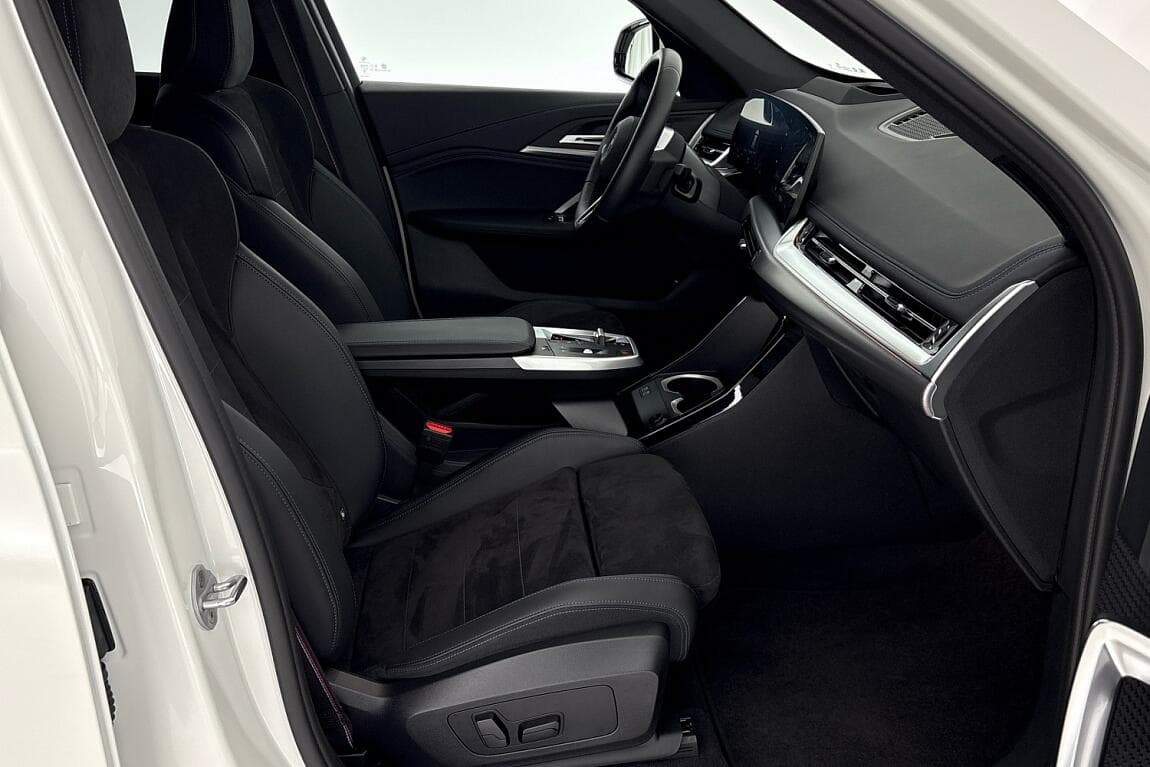 2025 BMW Ostatní - 12