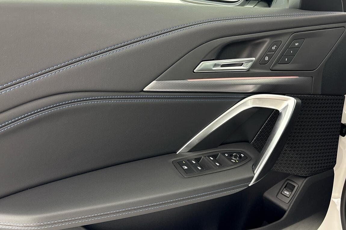 2025 BMW Ostatní - 15