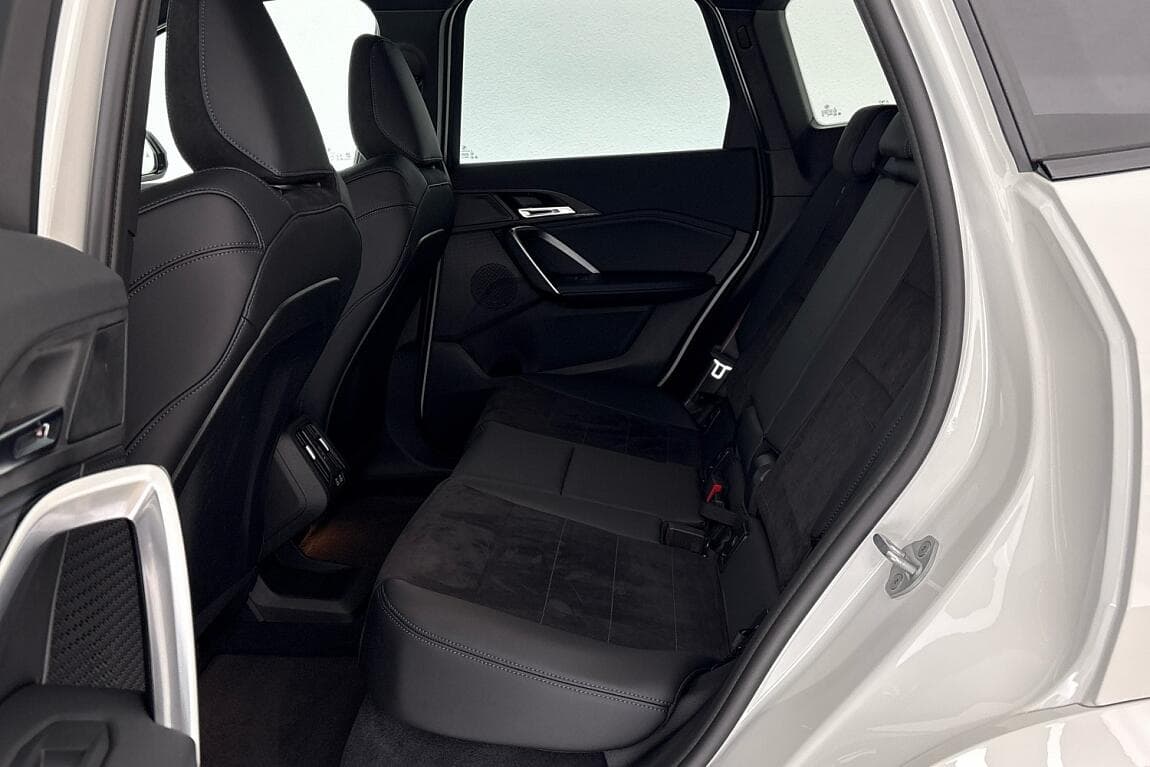 2025 BMW Ostatní - 8