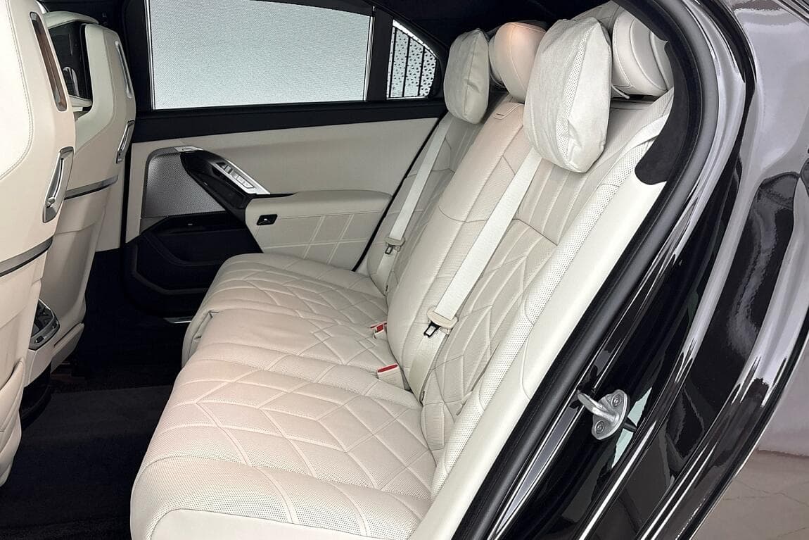 2026 BMW 7-Series - 9