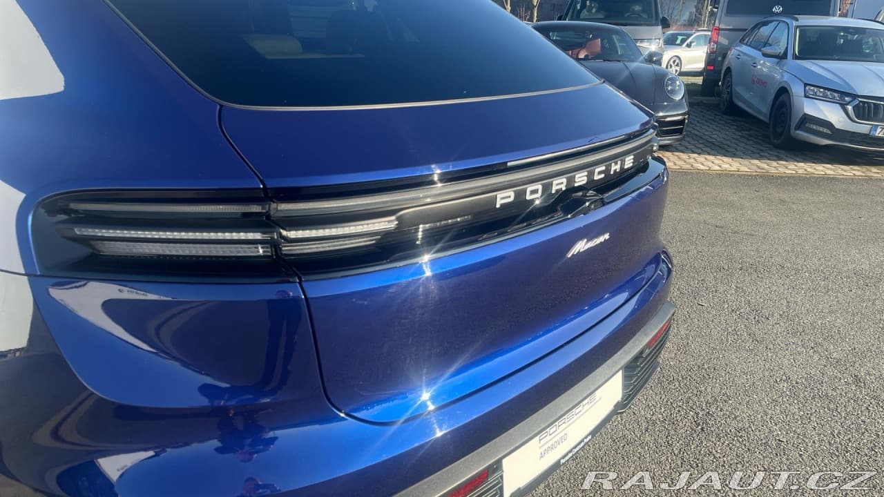 2024 Porsche Macan - 14