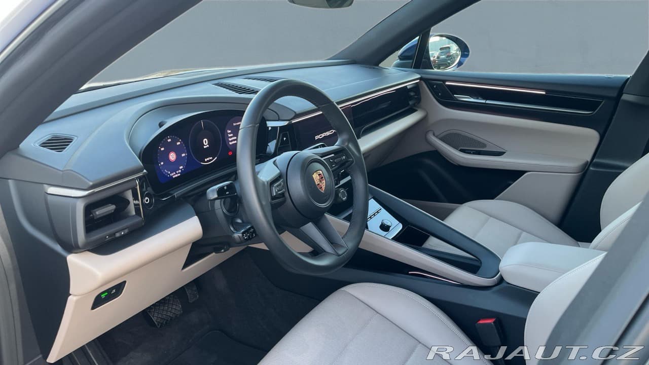 2024 Porsche Macan - 15