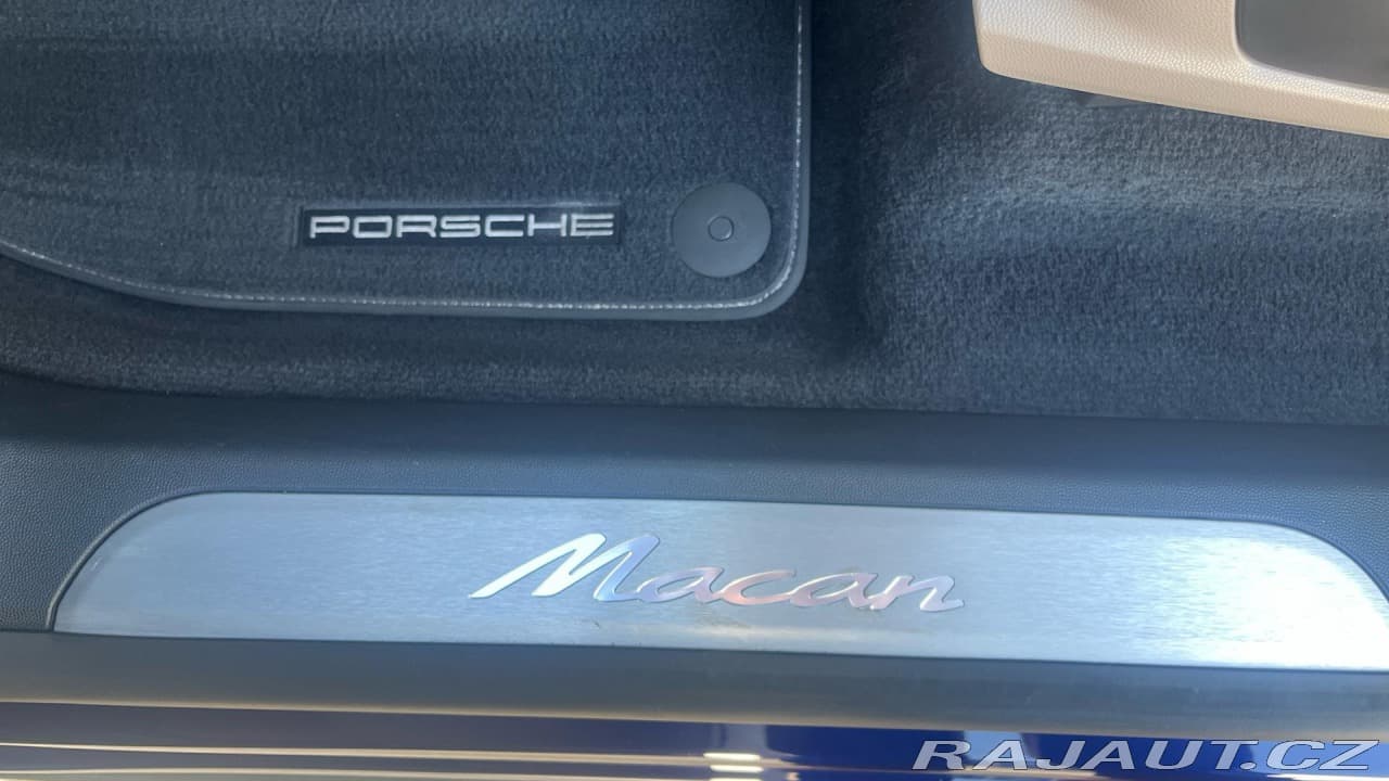 2024 Porsche Macan - 19