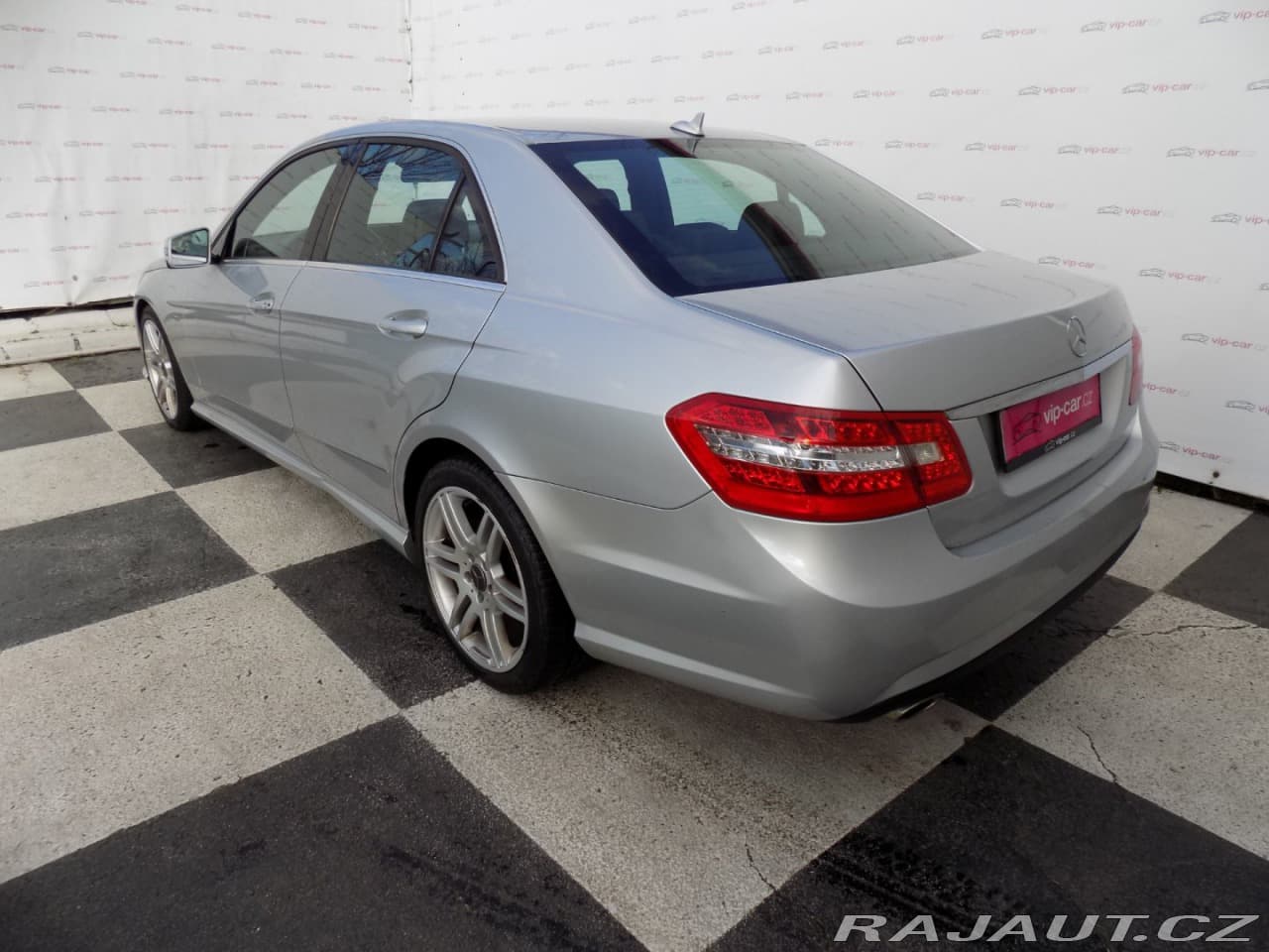 2009 Mercedes-Benz E-Class - 3