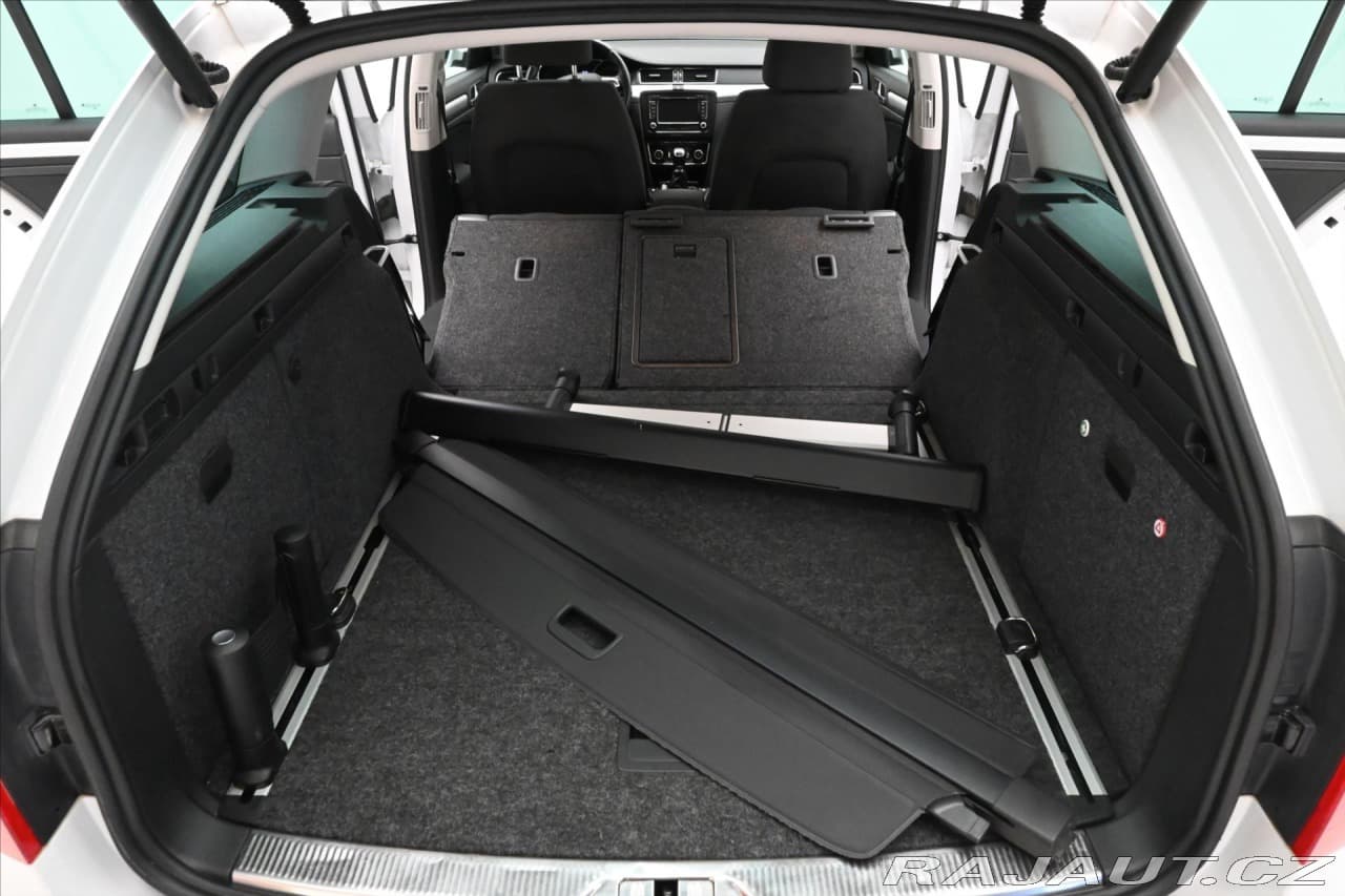 2014 Škoda Superb - 11