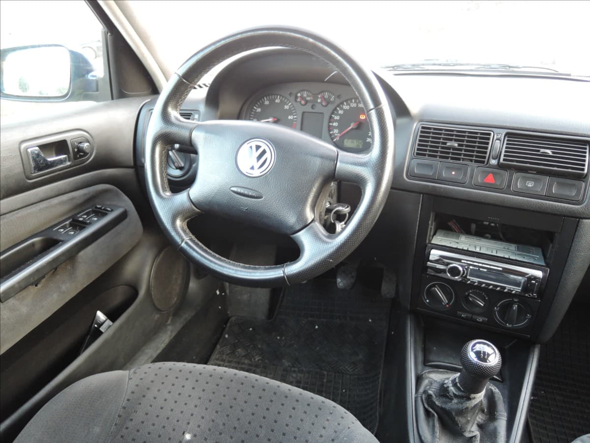 2000 Volkswagen Golf - 15