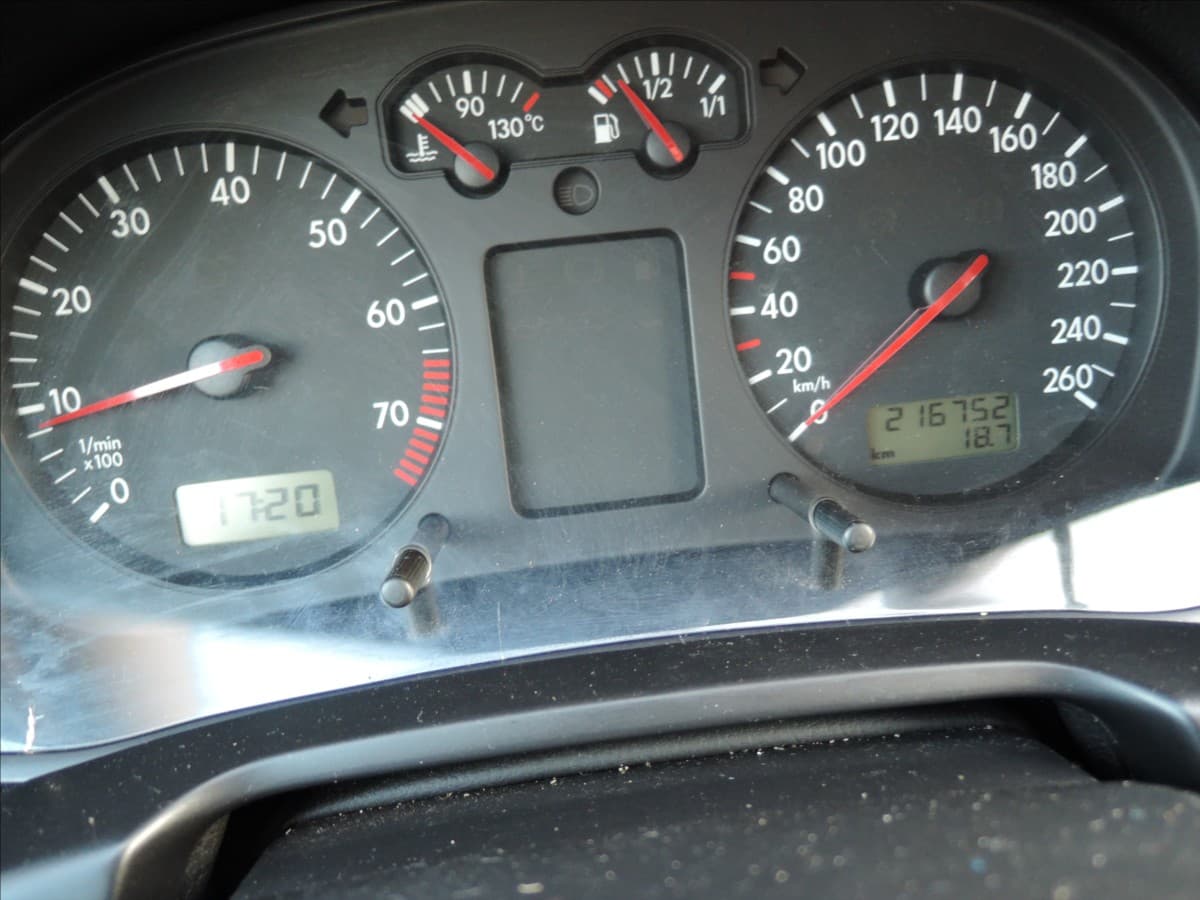 2000 Volkswagen Golf - 19