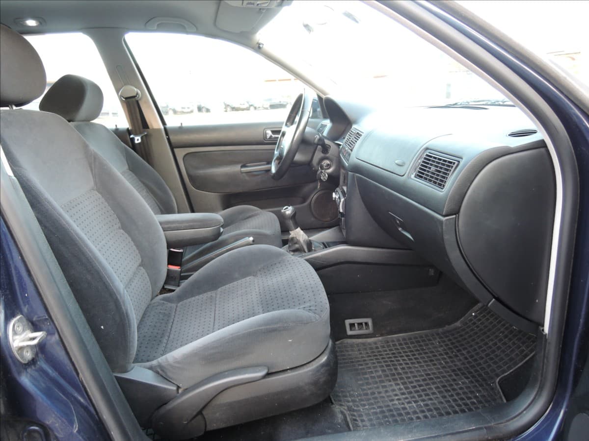 2000 Volkswagen Golf - 20