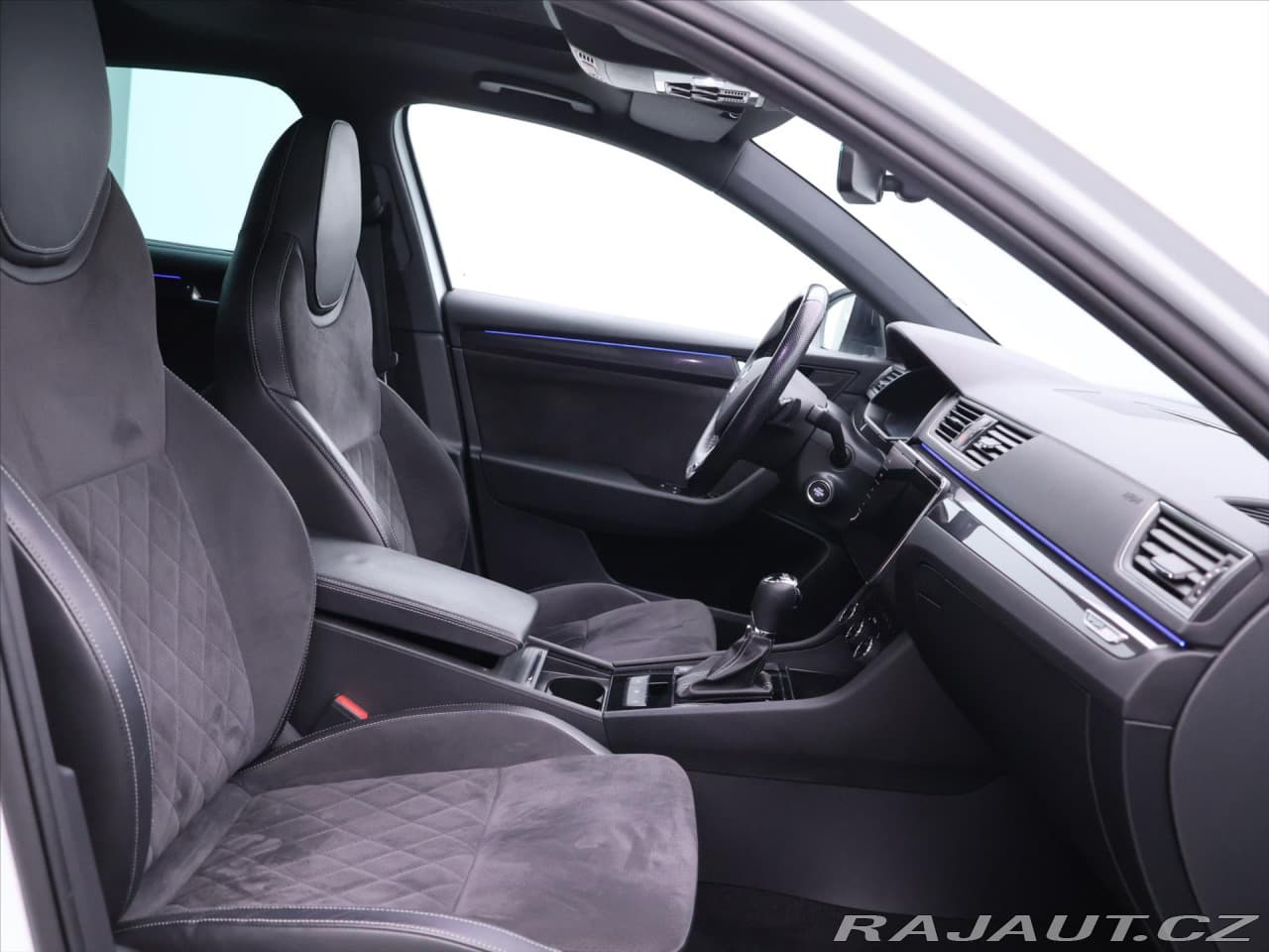 2017 Škoda Superb - 11