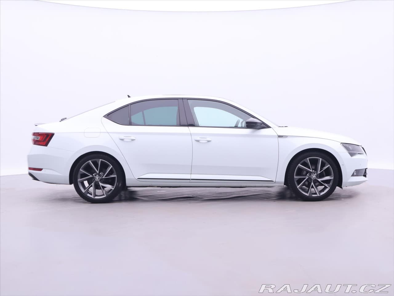 2017 Škoda Superb - 8