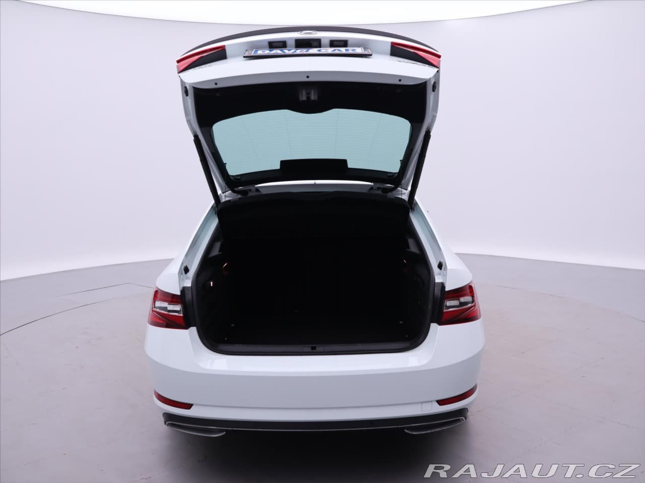 2017 Škoda Superb - 9