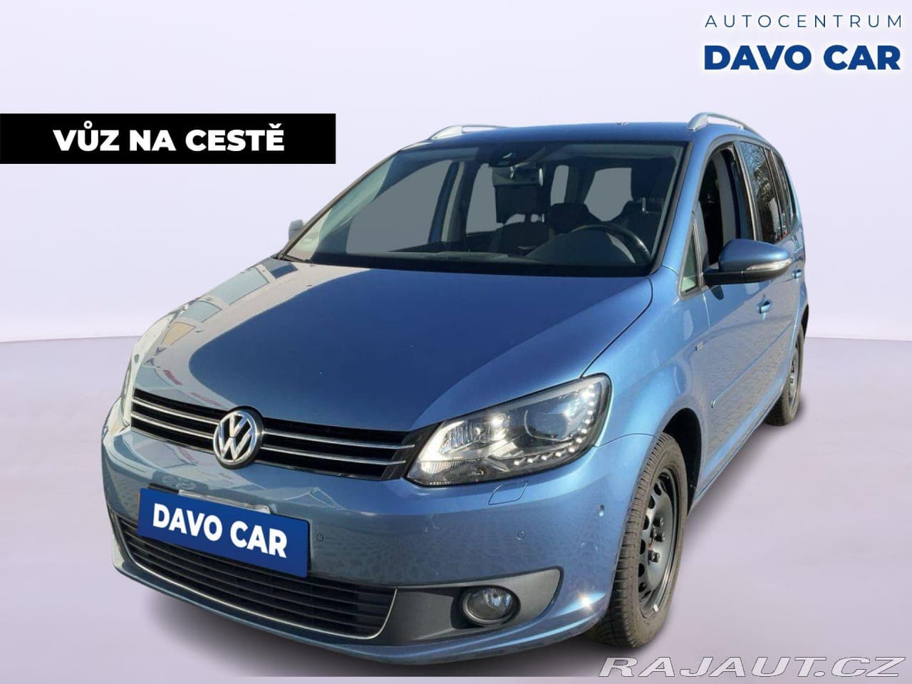 Volkswagen Touran 1,6 TDI Life Xenon 1.Maji