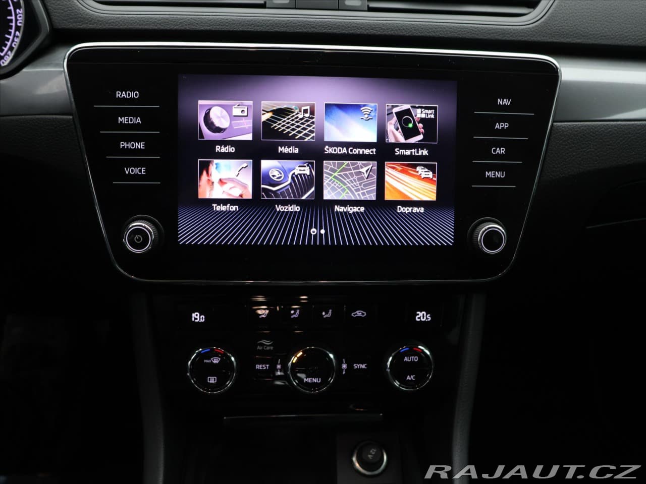 2019 Škoda Superb - 17