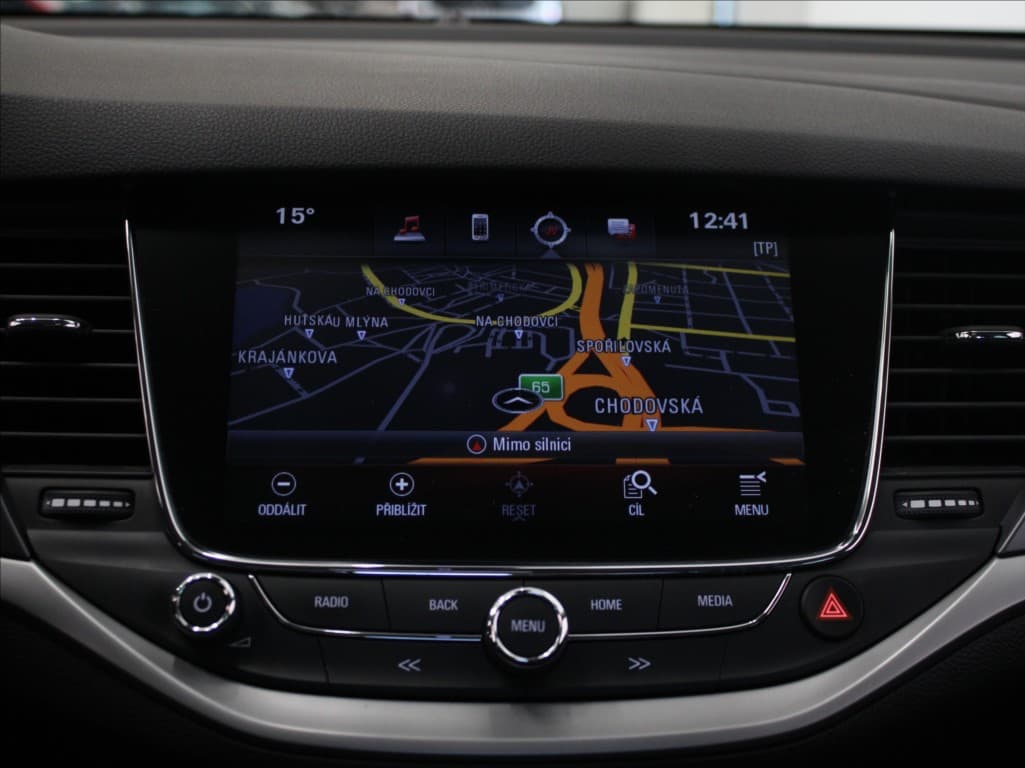 2018 Opel Astra - 12