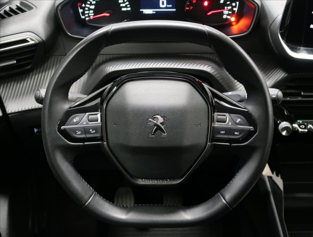 2022 Peugeot 2008 - 14