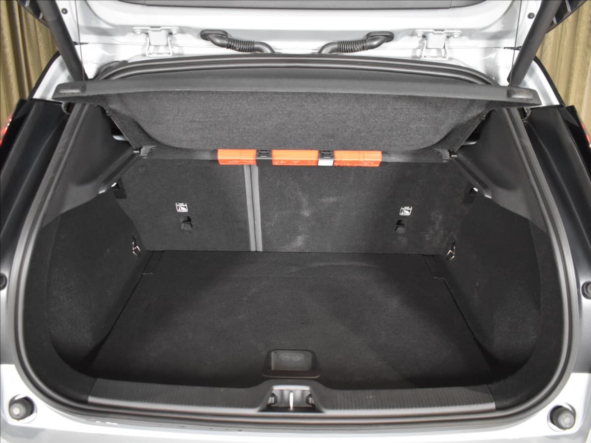 2025 Volvo Ex30 - 11