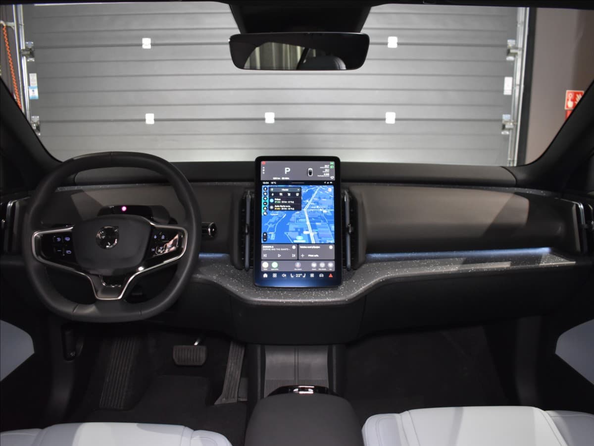 2025 Volvo Ex30 - 14