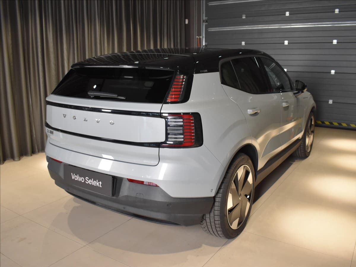2025 Volvo Ex30 - 6