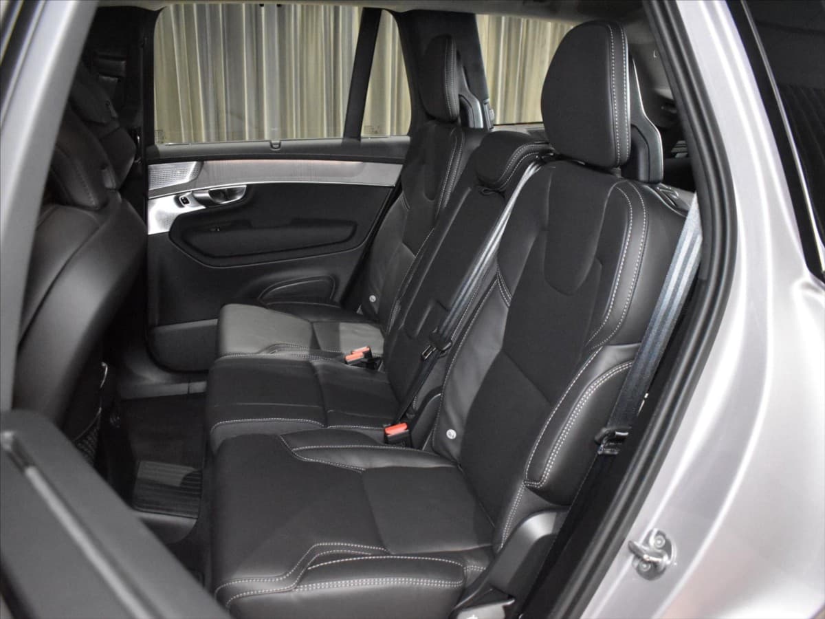 2025 Volvo Xc90 - 10