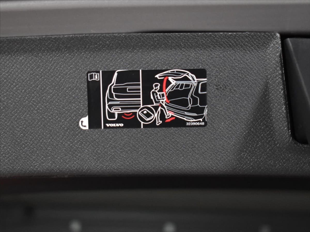 2025 Volvo Xc90 - 13