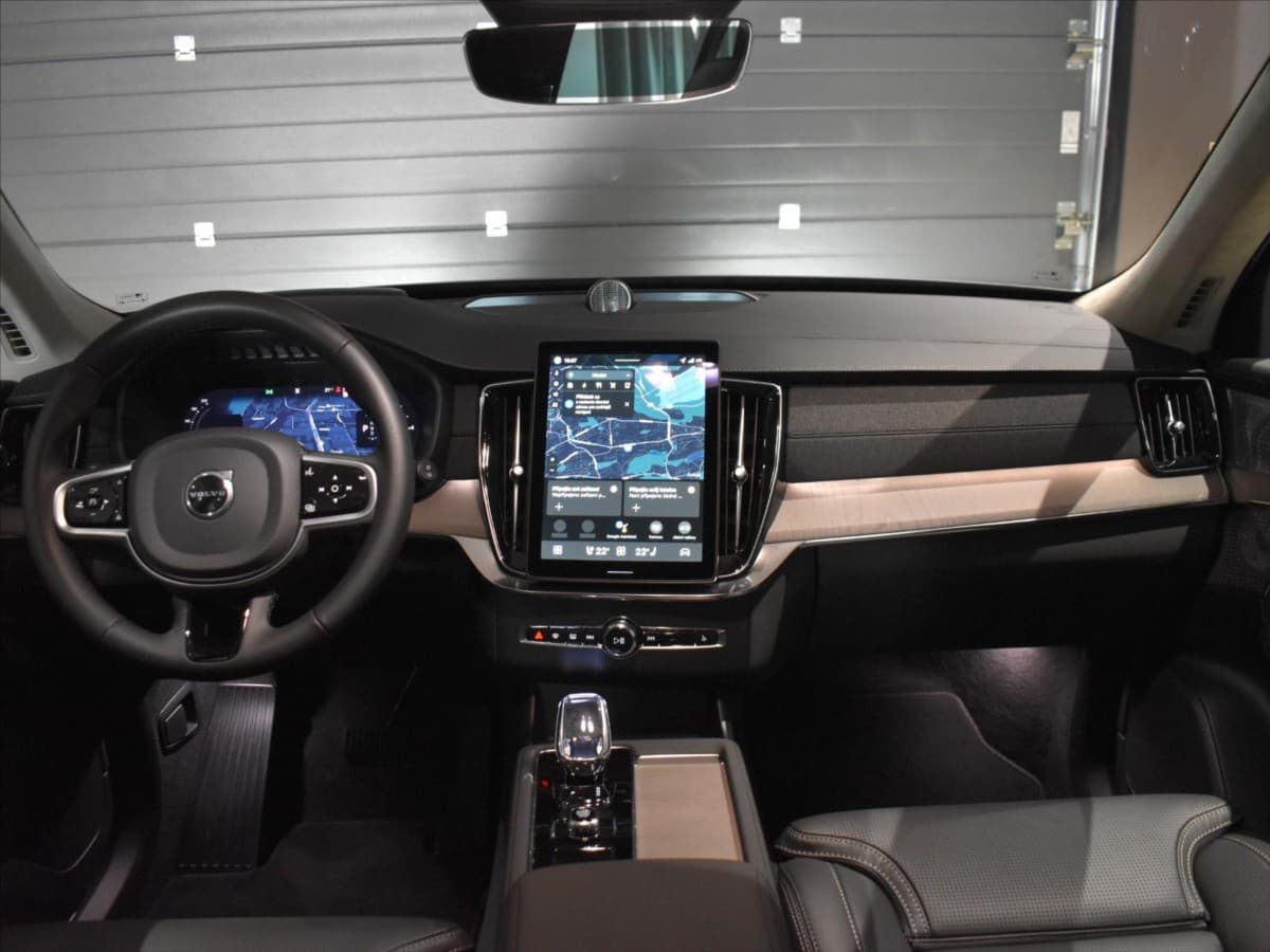 2025 Volvo Xc90 - 16