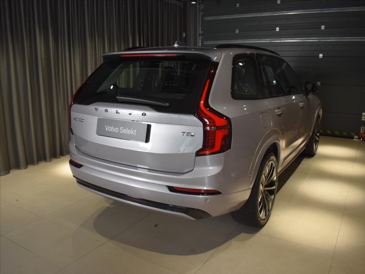 2025 Volvo Xc90 - 6