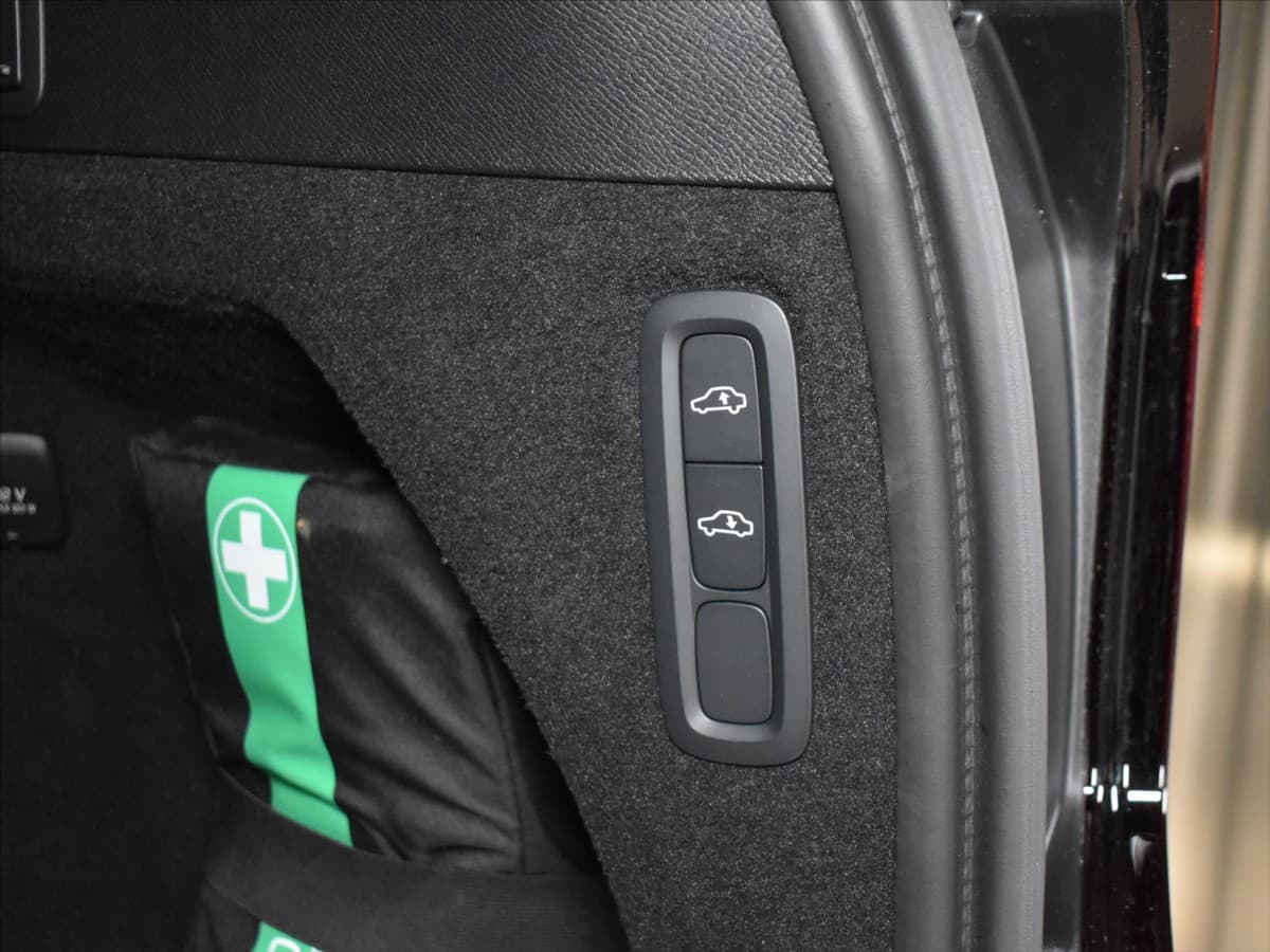 2025 Volvo Xc90 - 15