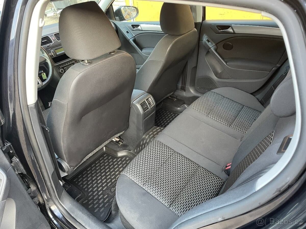 2009 Volkswagen Golf - 5