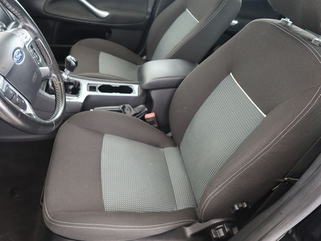 2013 Ford Mondeo - 10