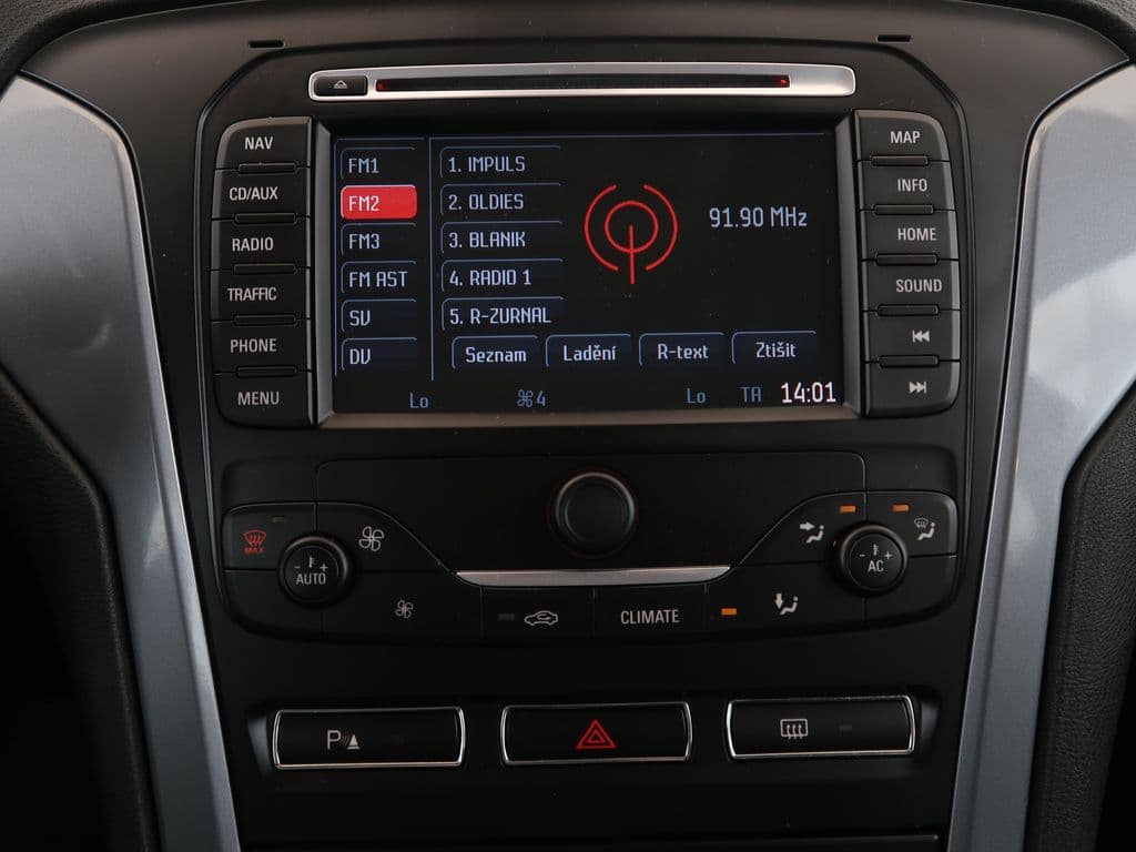 2013 Ford Mondeo - 17