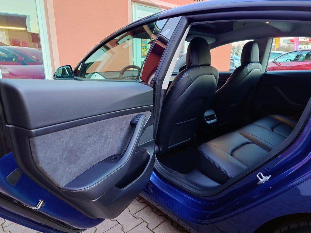 2021 Tesla Model 3 - 15