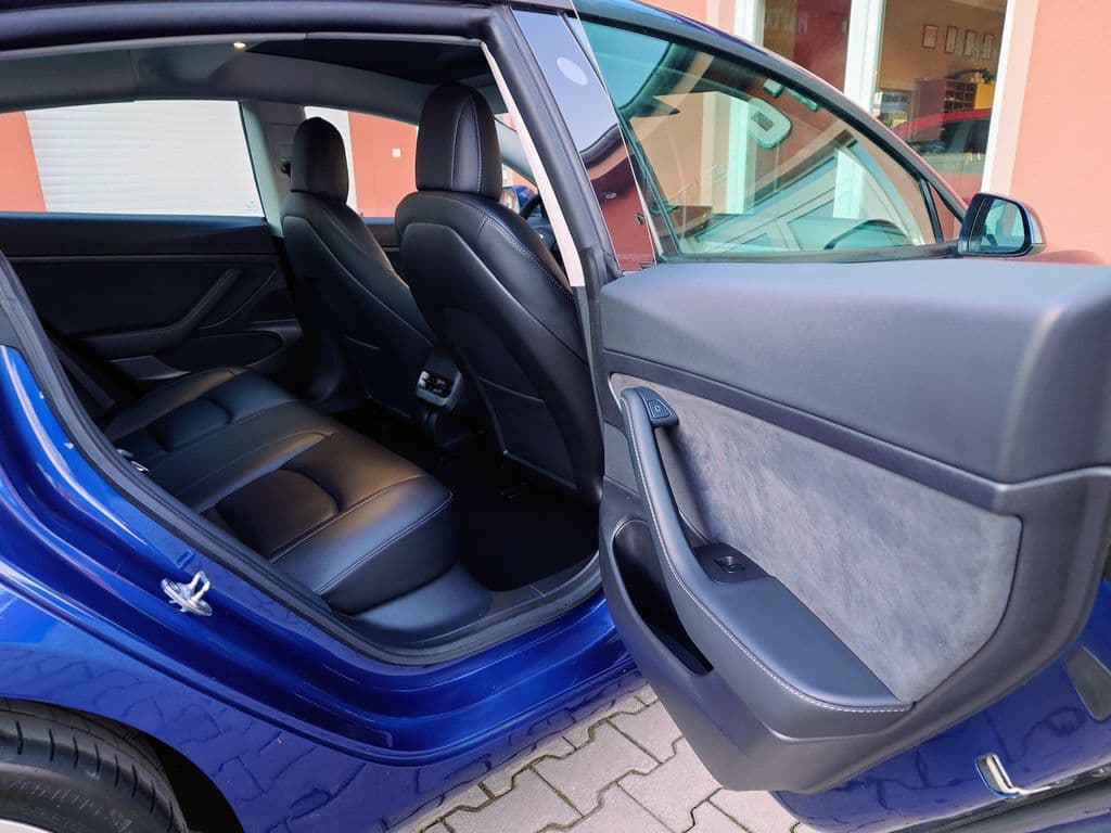 2021 Tesla Model 3 - 17