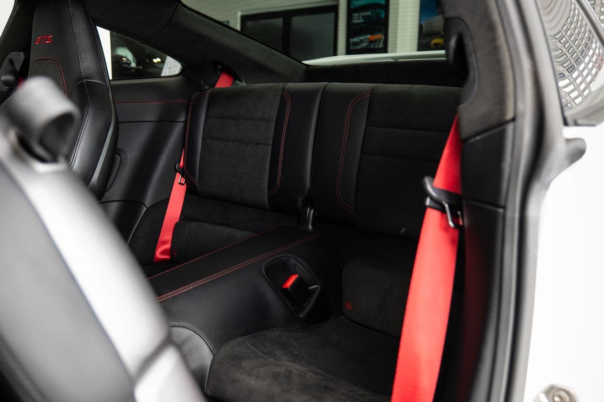 2025 Porsche 911 - 9